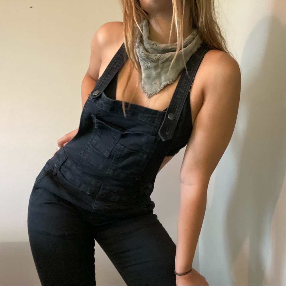 Like new size 26 Free People black denim overalls
